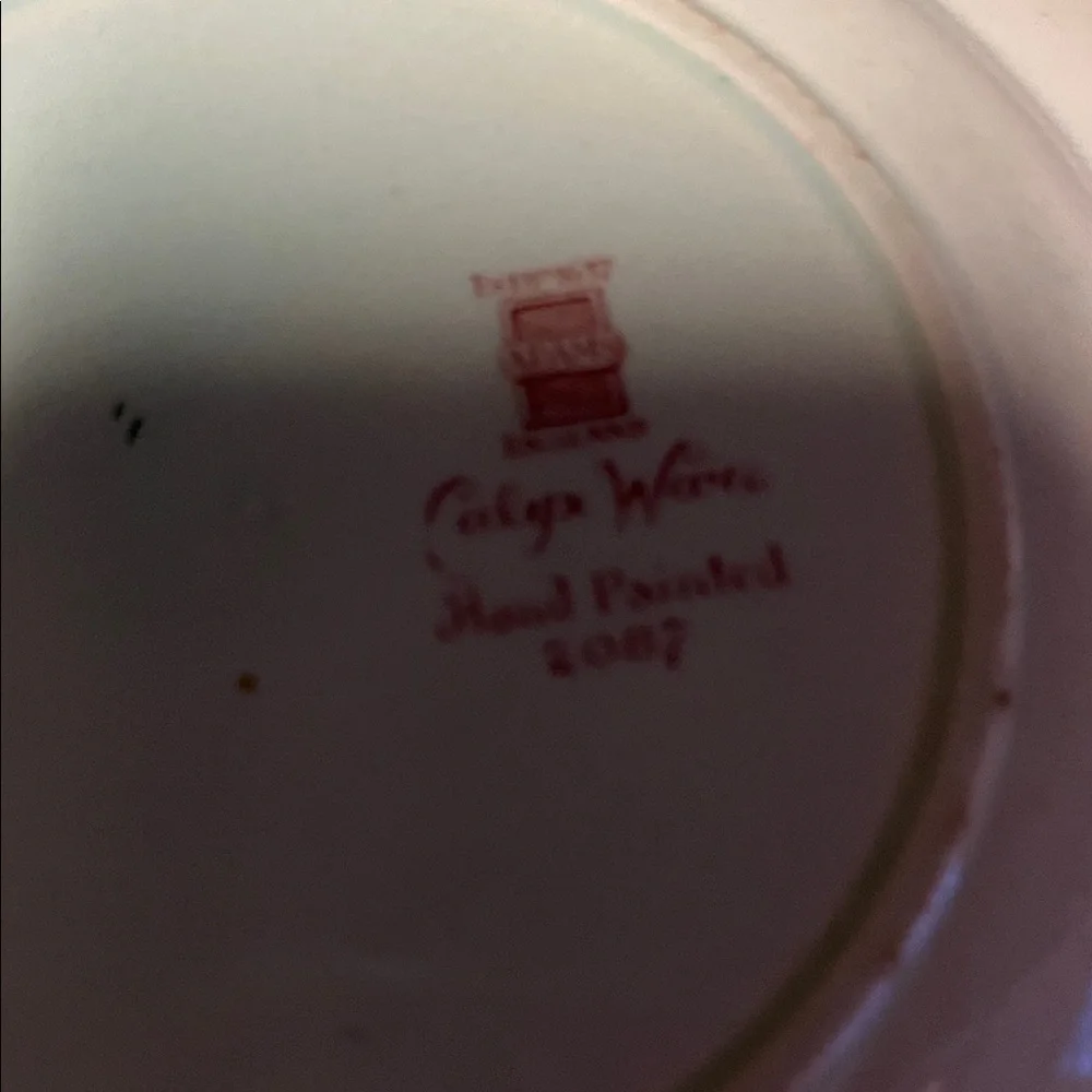 Floral Patterned Dinner Plates - Pink and Green Calyx Ware (4) 8 inch - Picture 4 of 4